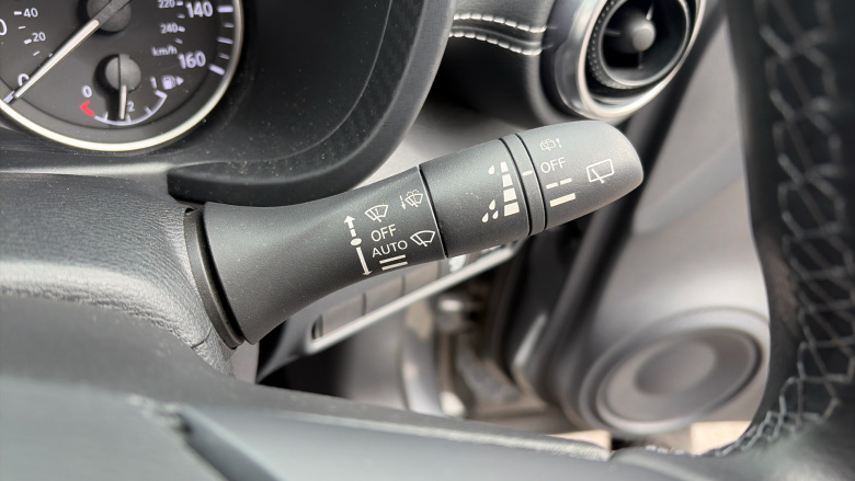 Nissan Juke 1.0 DiG-T 114 N-Connecta 5dr Petrol Hatchback